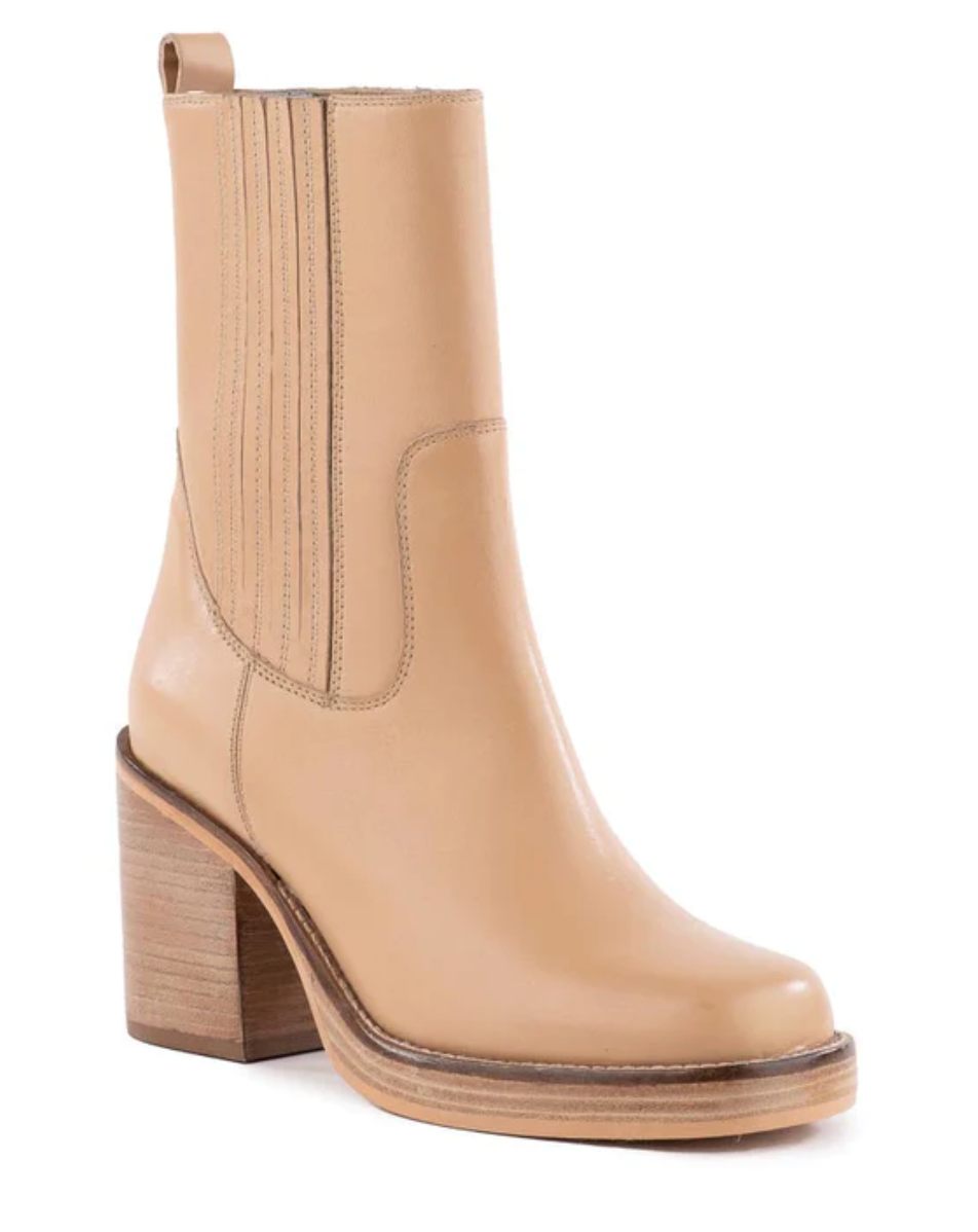sweet escape boots
