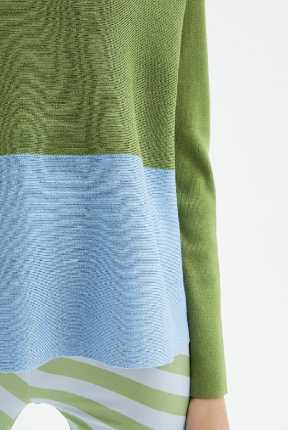manu two-tone sweater