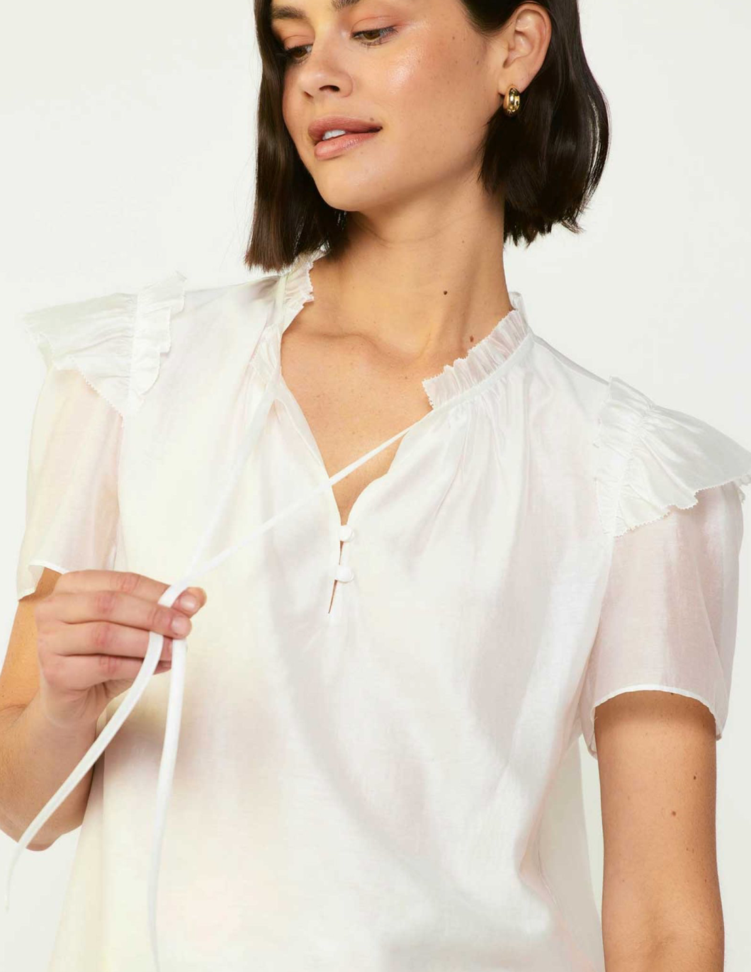 marlee sleeveless split neck blouse