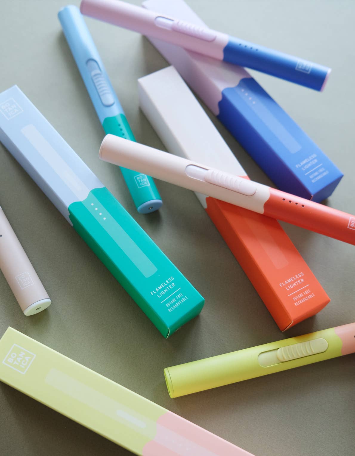 Duo-Tone Flameless Rechargeable Lighter | USB-C: Neutral