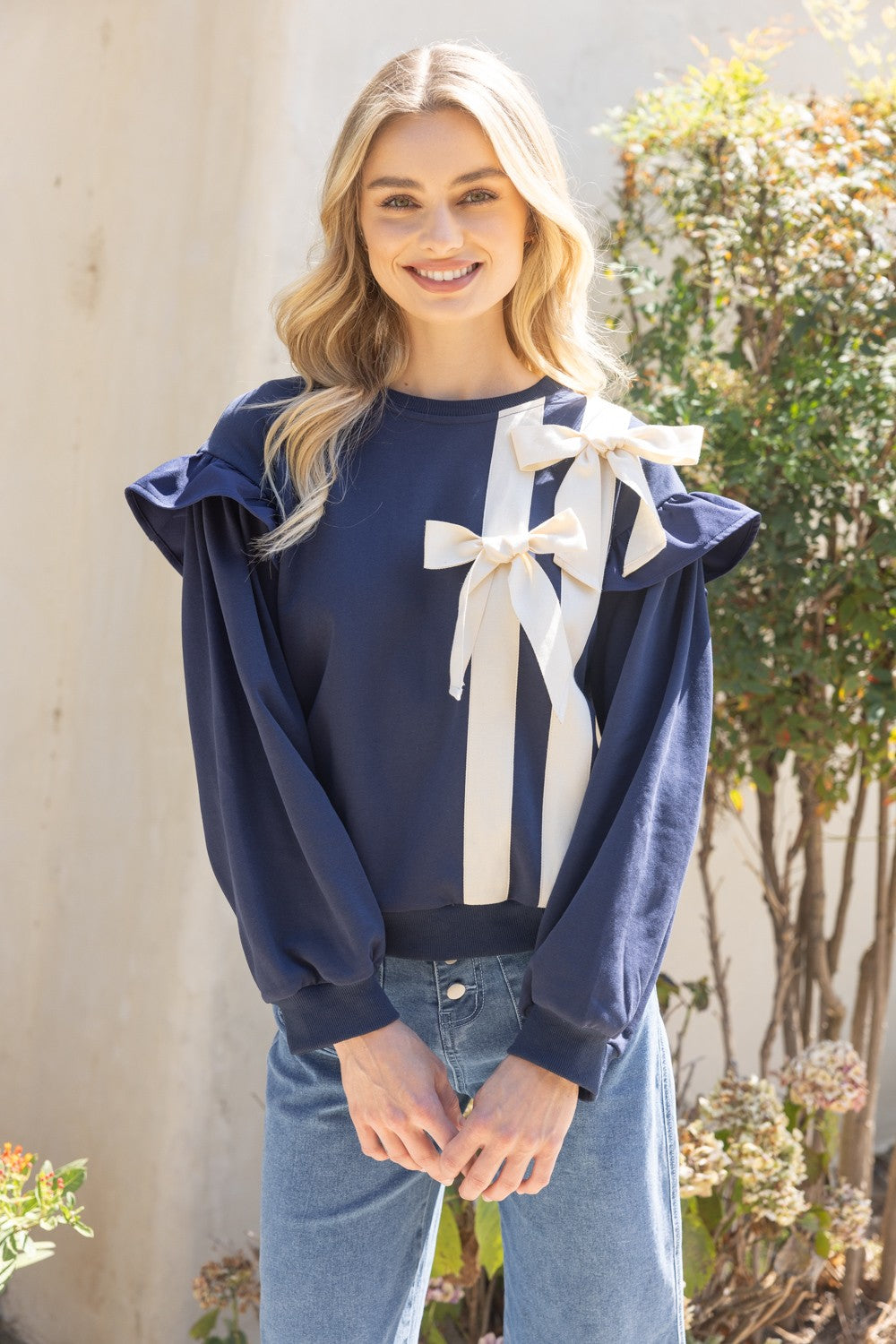 bow detail sweatshirt