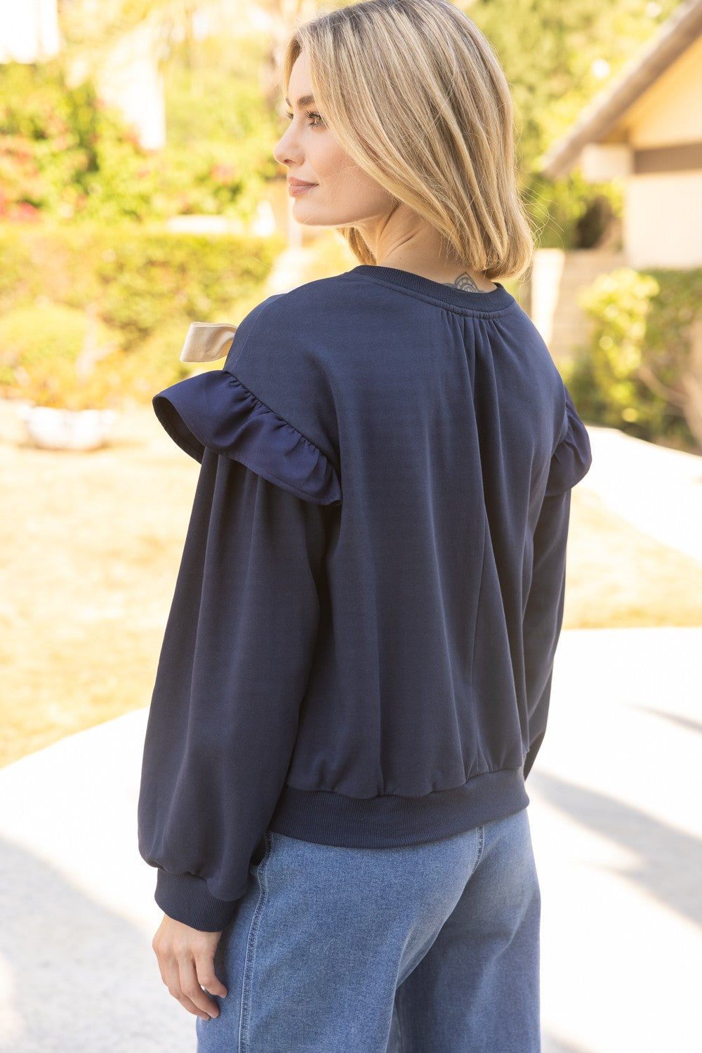 bow detail sweatshirt