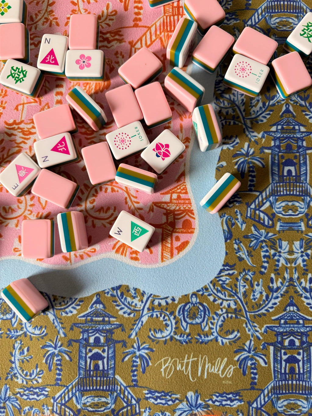 Soirée scalloped-edge mahjong mat (non-neoprene)