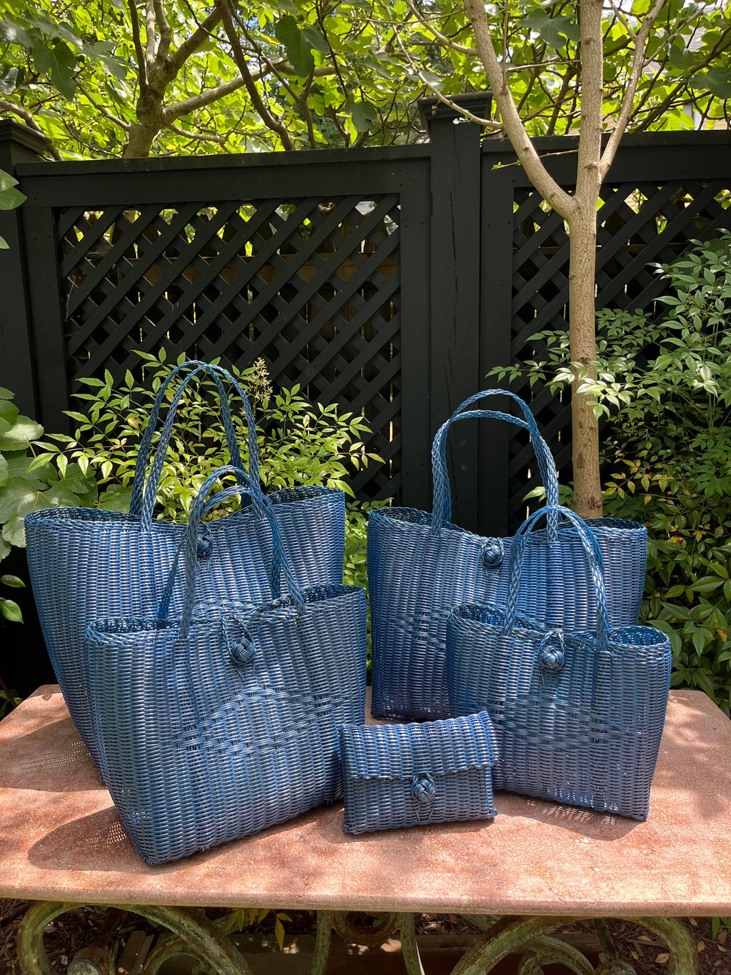 Medium | Solid Fog Blue