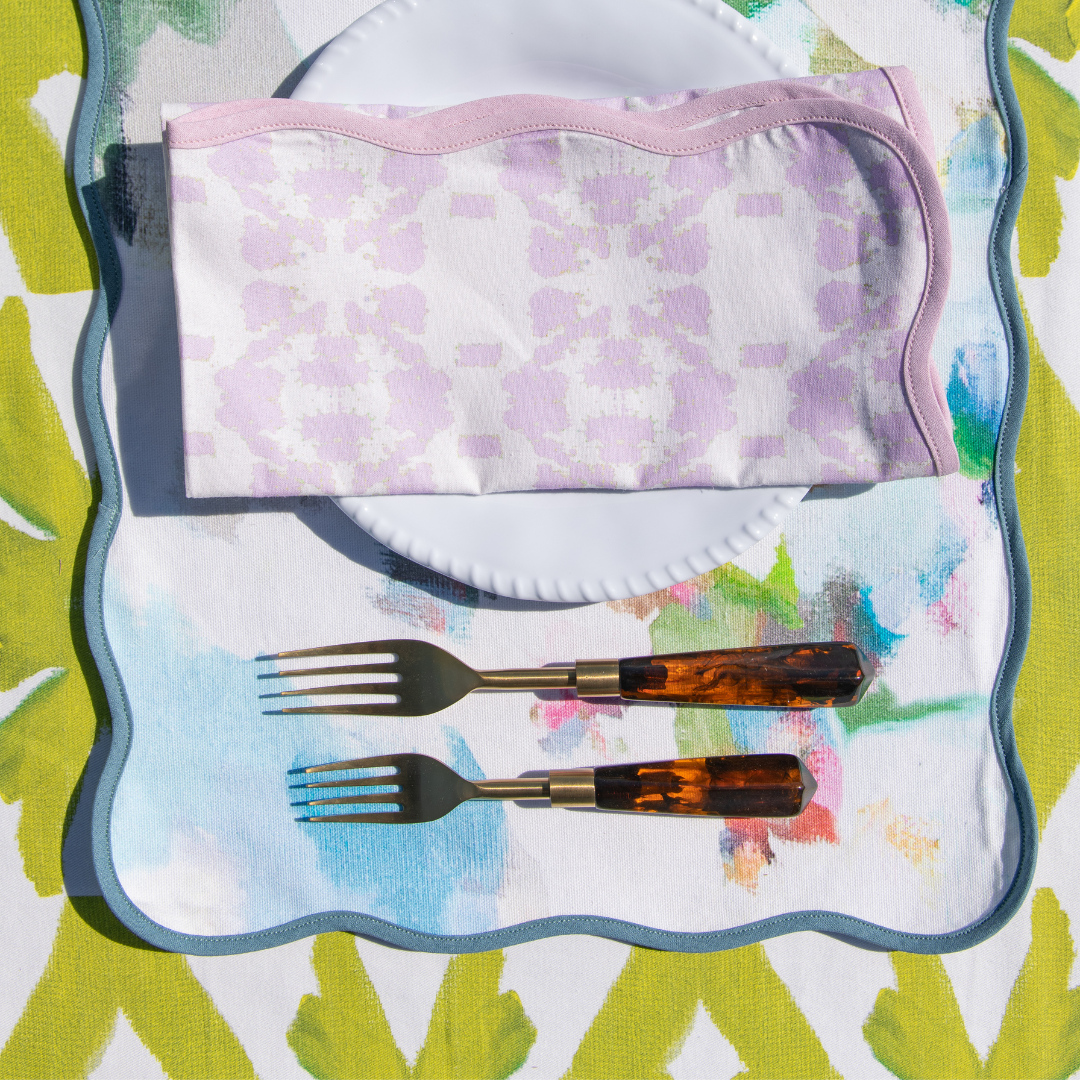 Mosaic Lavender Scalloped Dinner Napkins