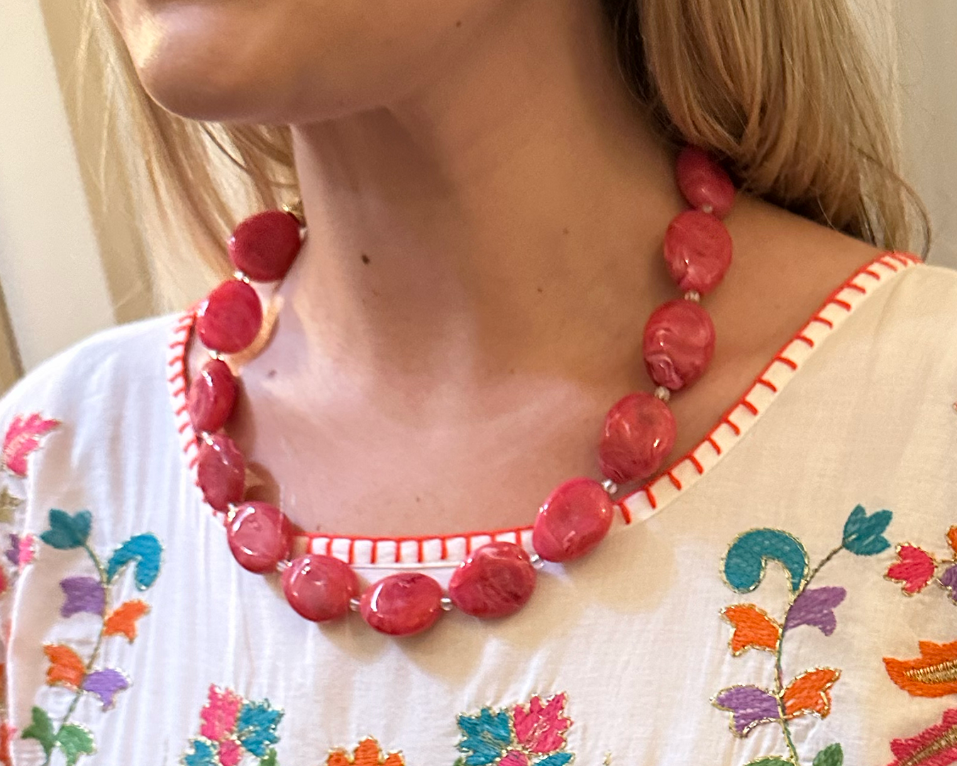 clutch strap river stone in raspberry pink swirl