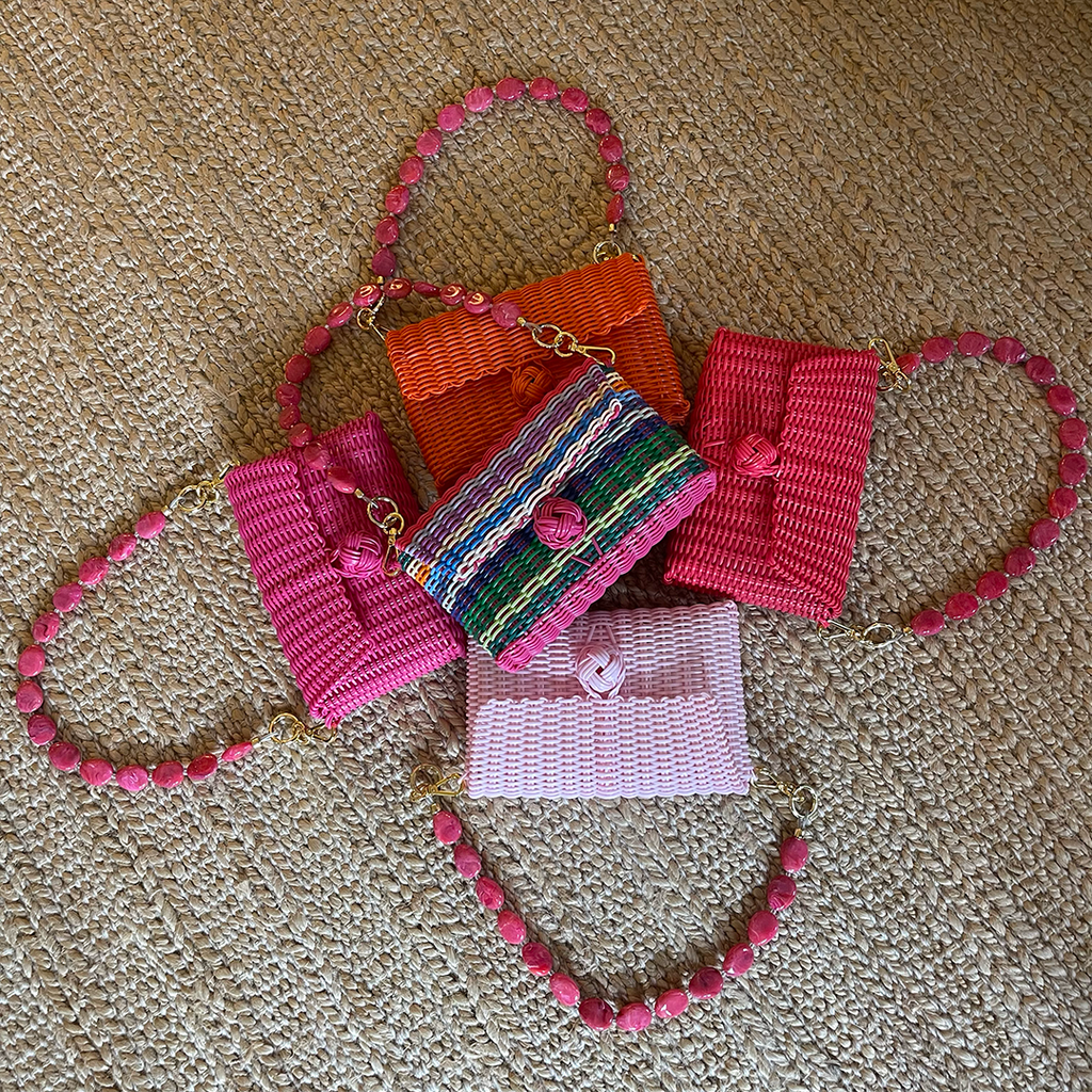 clutch strap river stone in raspberry pink swirl