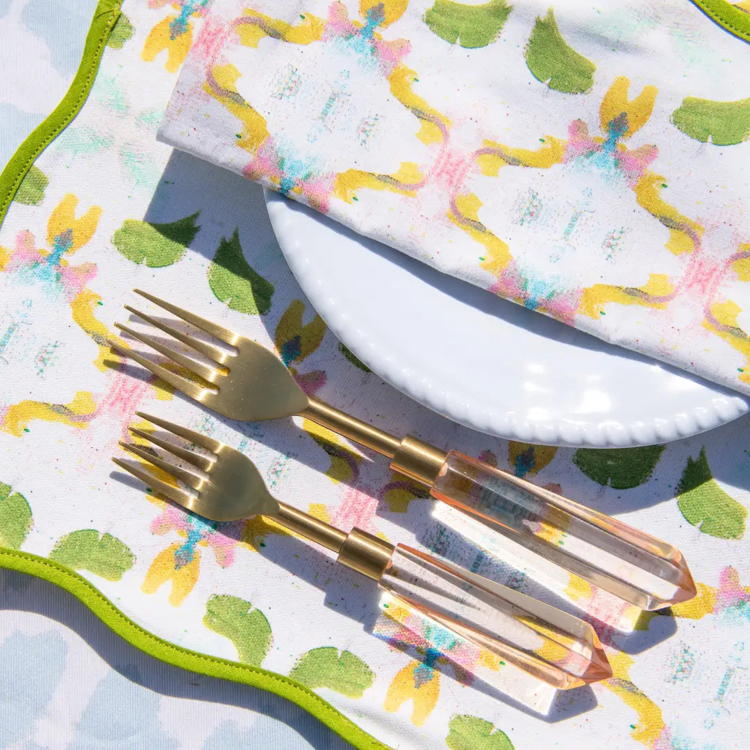 scalloped placemats