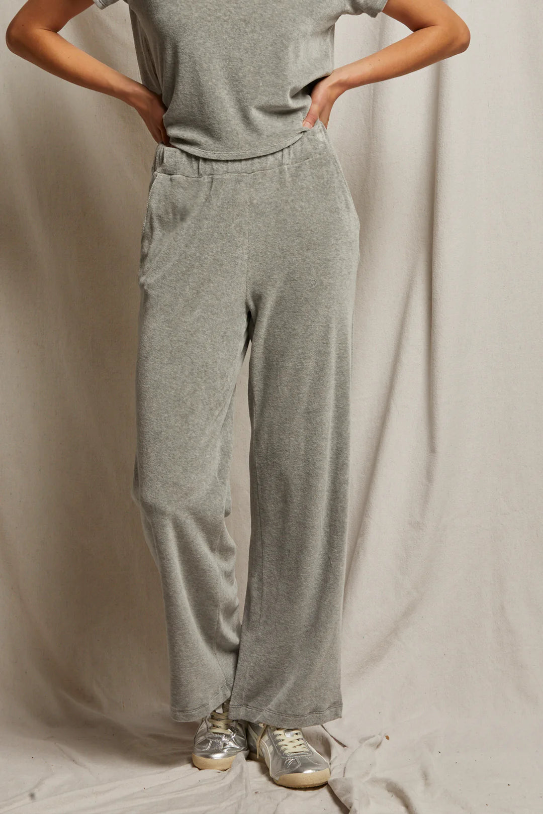 holly velour relaxed leg sweatpant