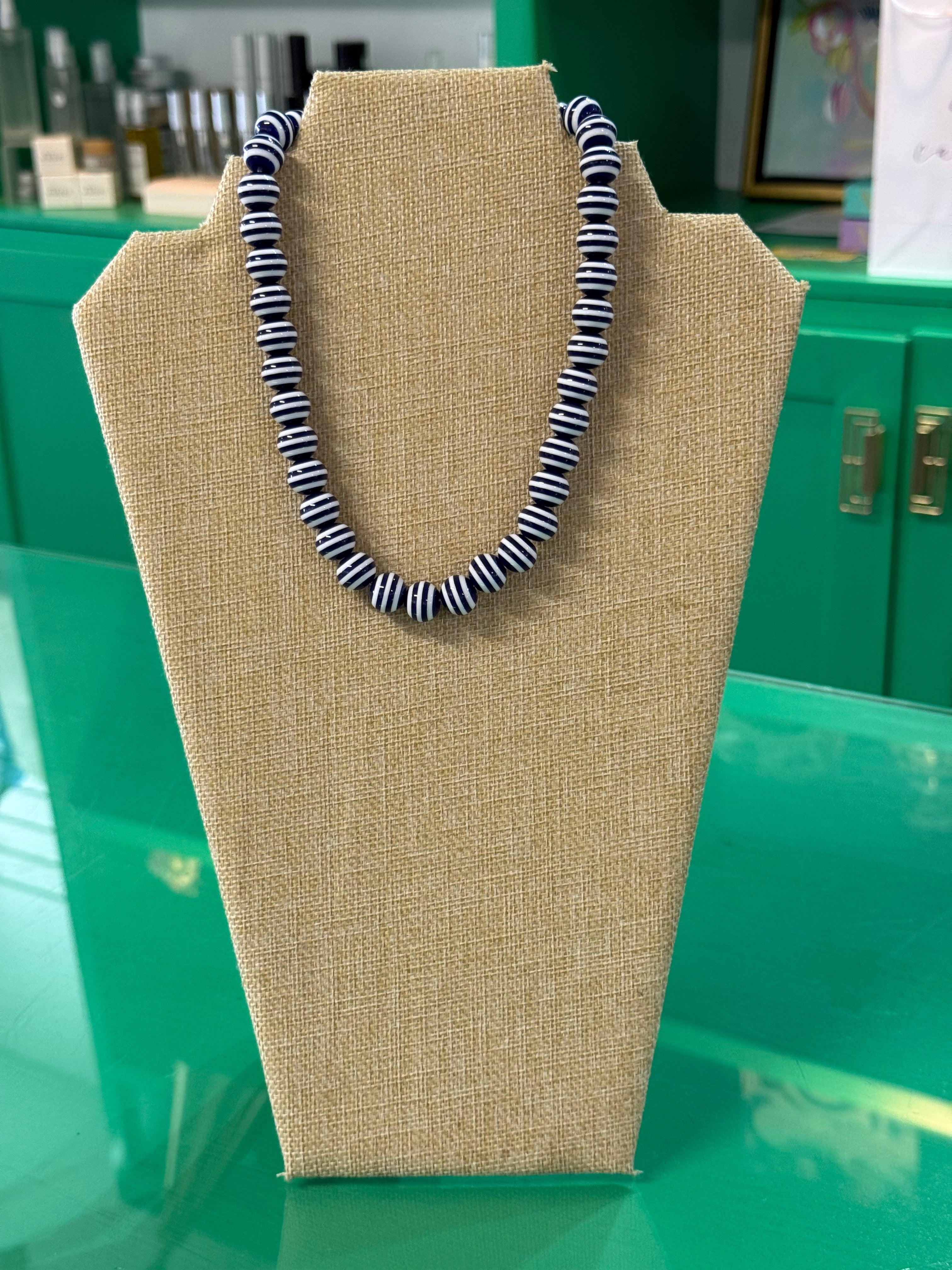 stripe bead necklace