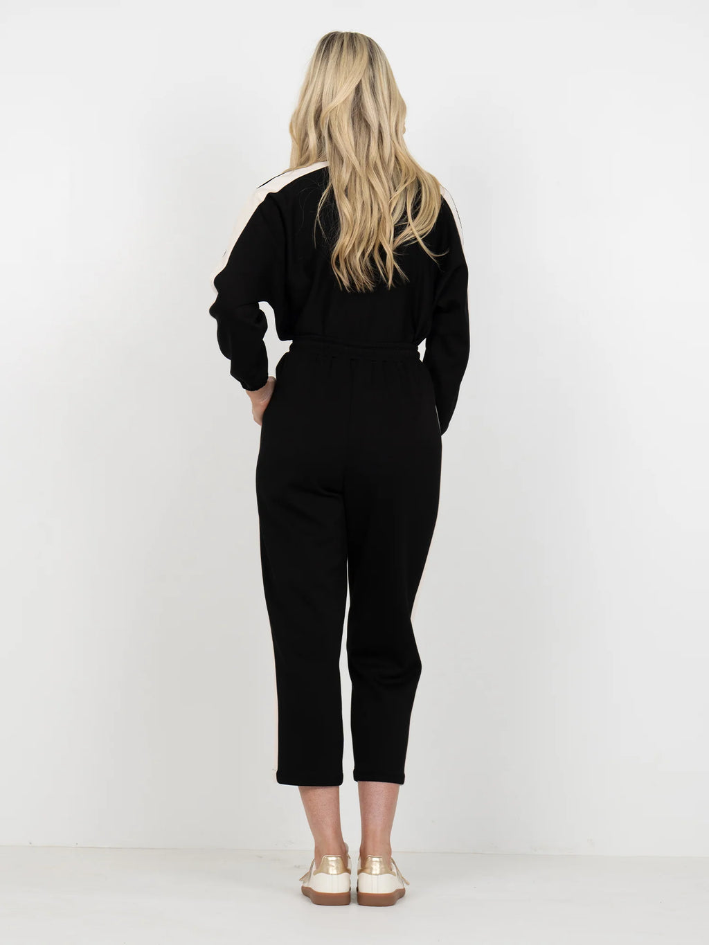 joy jogger midnight vanilla