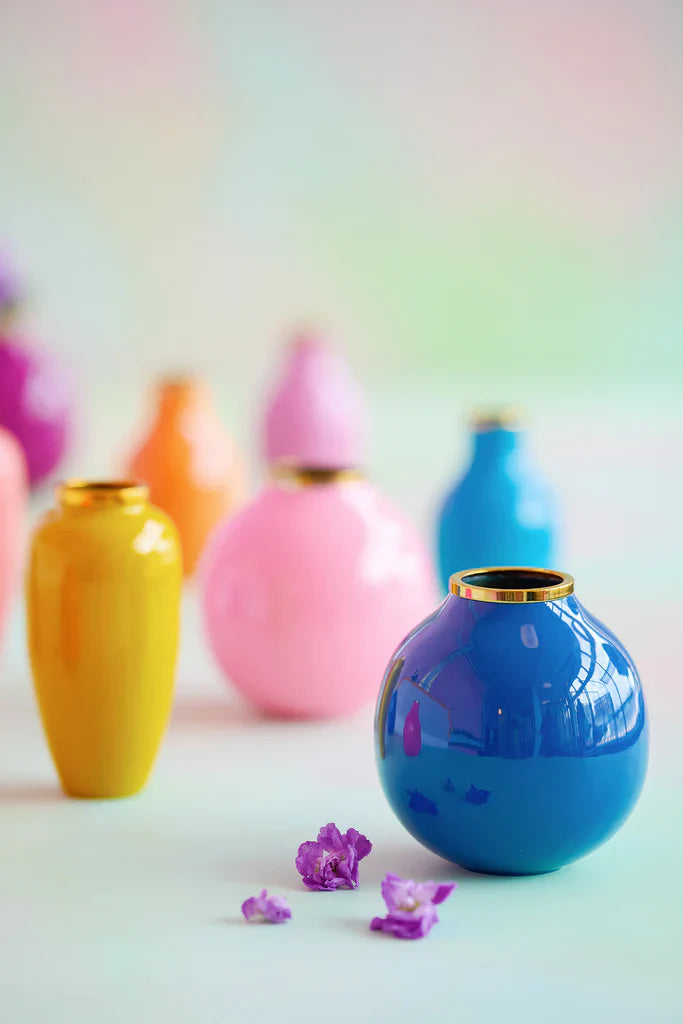 sweetly saturated vases