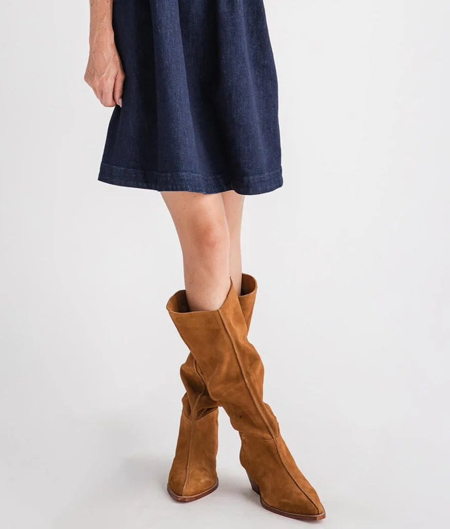 sway low slouch suede boot