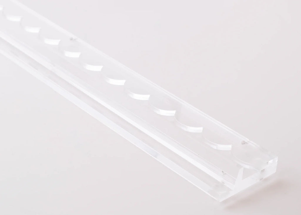 clear acrylic racks with scalloped pusher