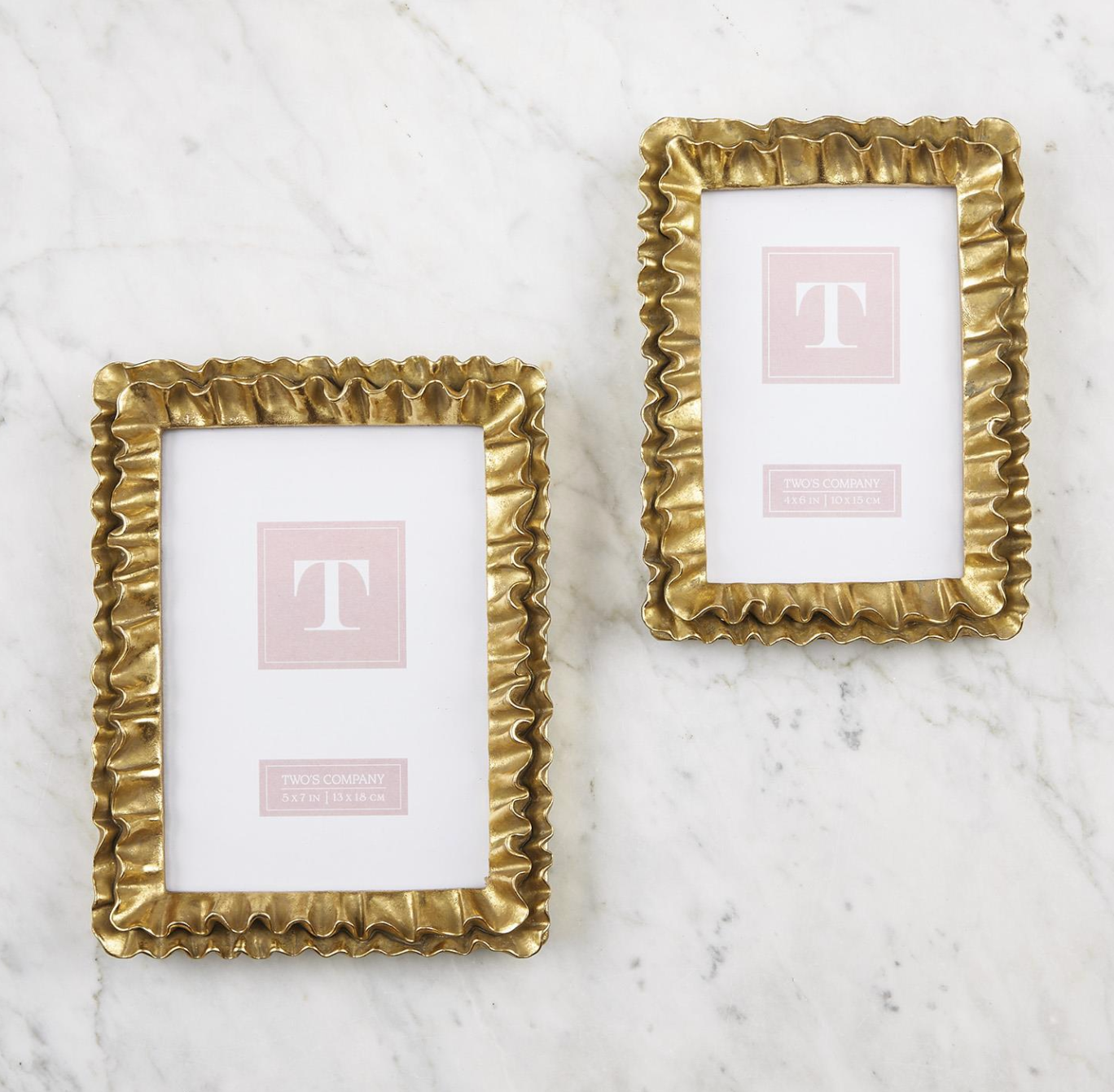 gold ruffles photo frame