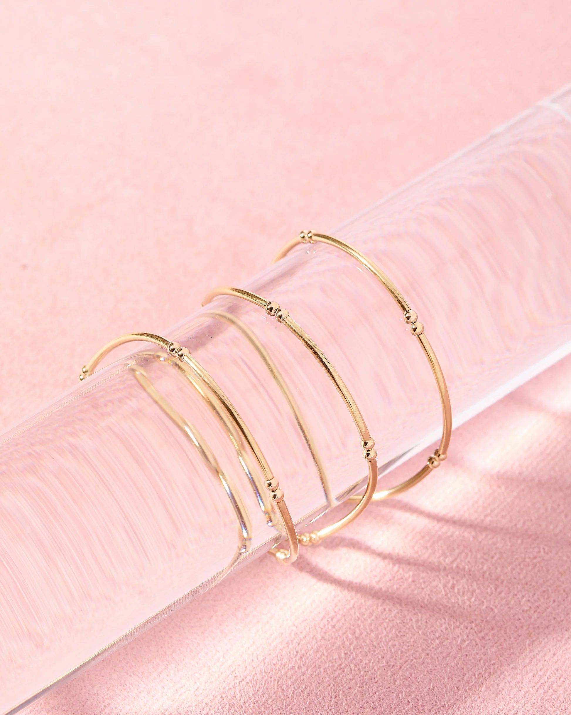 mollie bar bracelet in gold