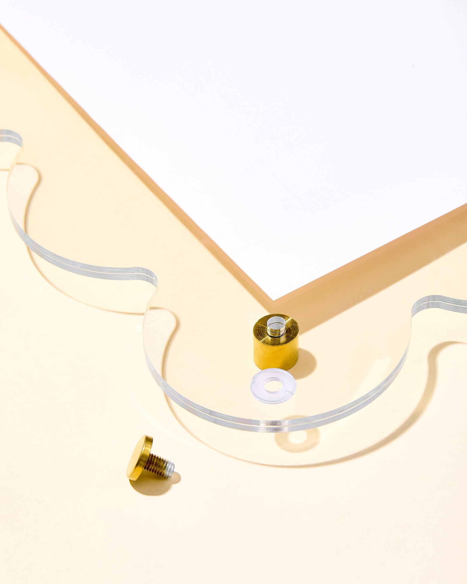 Classic Scallop Acrylic Floating Frame