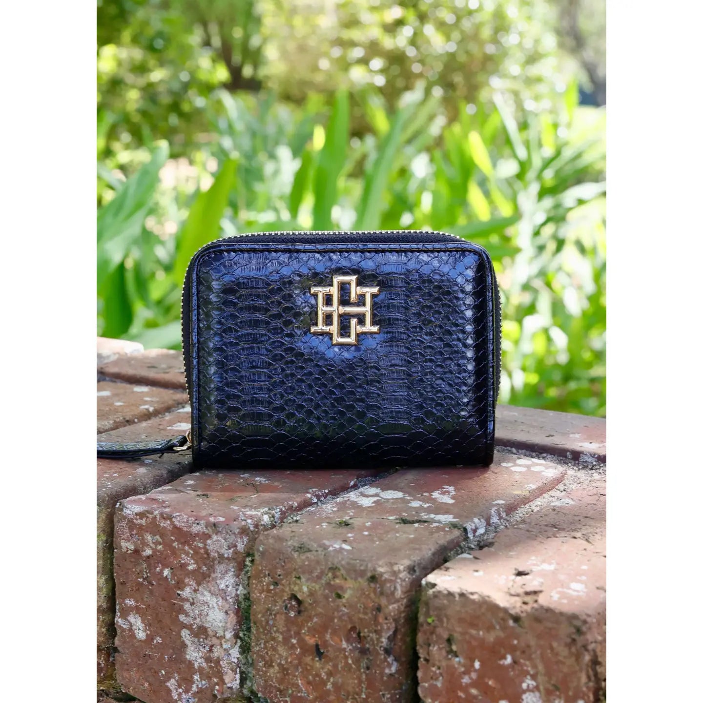 nadine zippered wallet