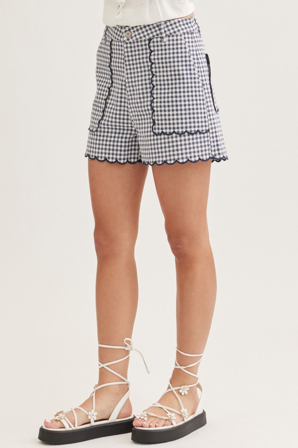 morgan scallop hem short
